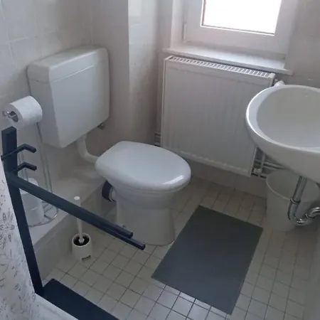 Zentrale Und Hochwertige 2-zimmer-wohnung Neustadt in Holstein